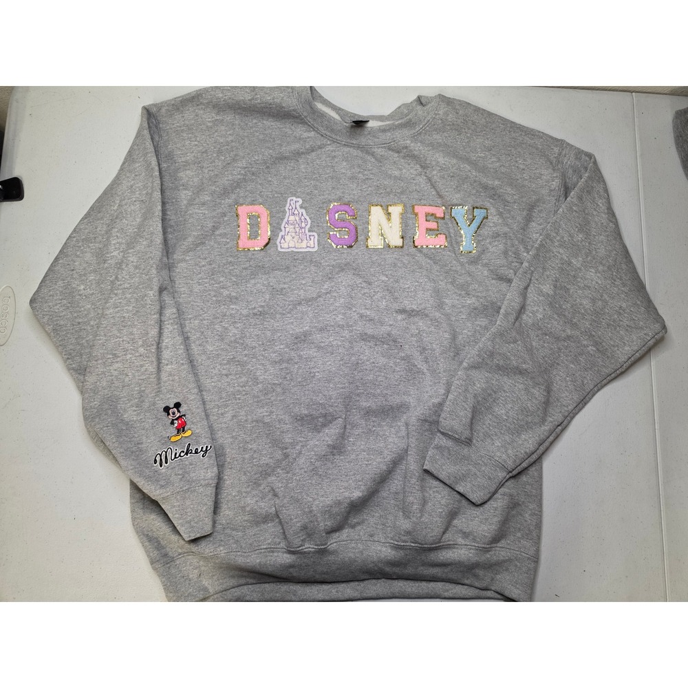 Gildan Disney Mickey Mouse Chenille Patch Sweatshirt‎ Gray Large Castle Pullover